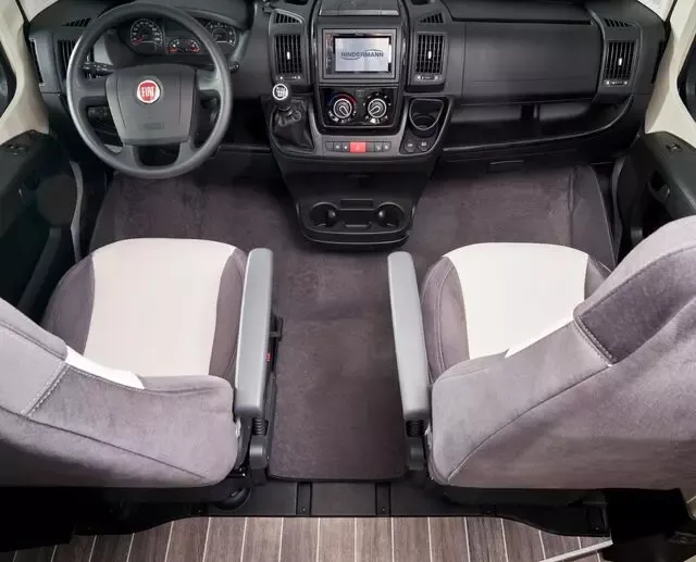 Fußraumisolierung passend für VW Crafter ab 2017 MAN TGE ab 2018, Wannenform nicht für Getränkehalter