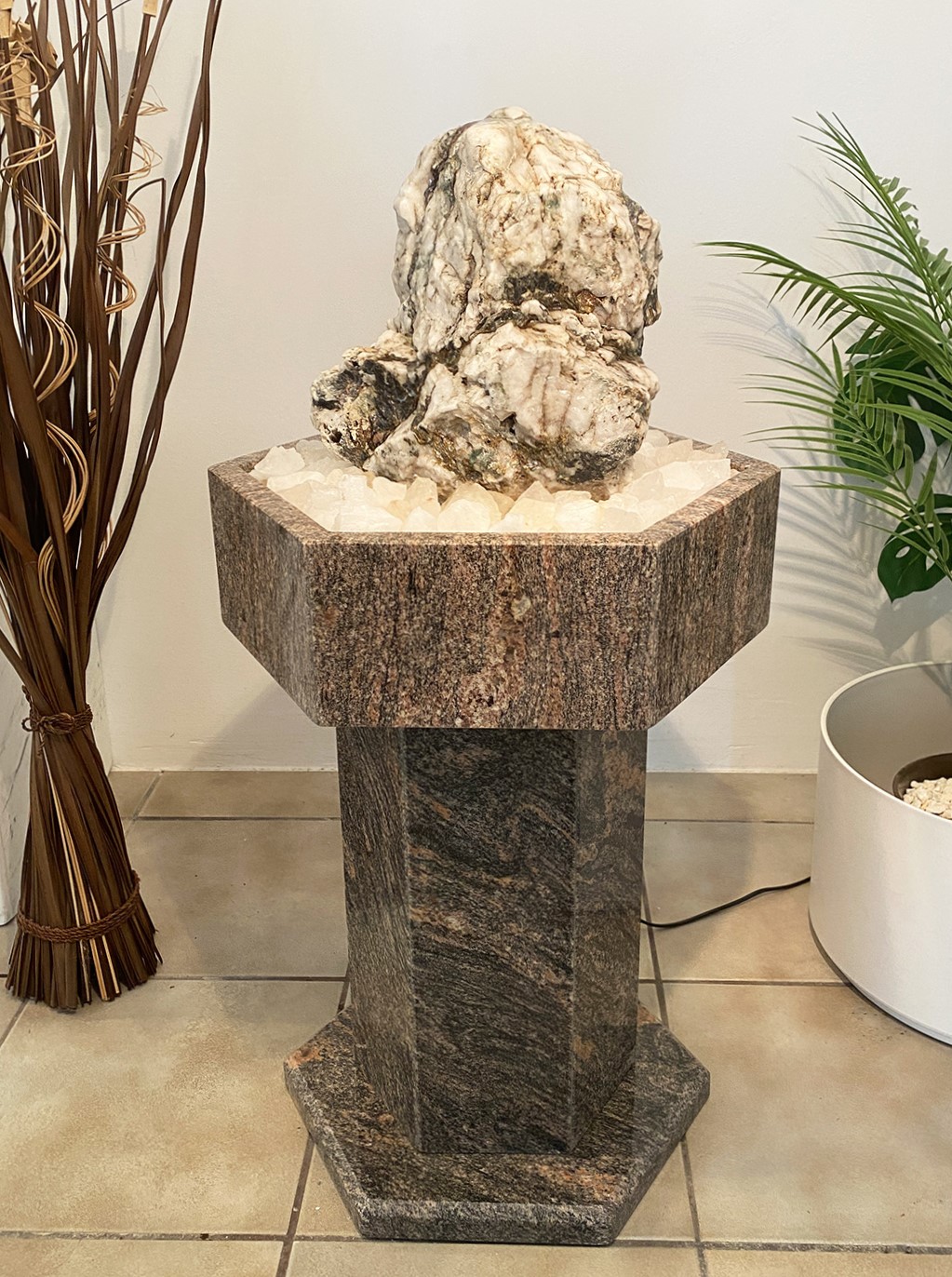 Brunnen Alpenquarz 80cm