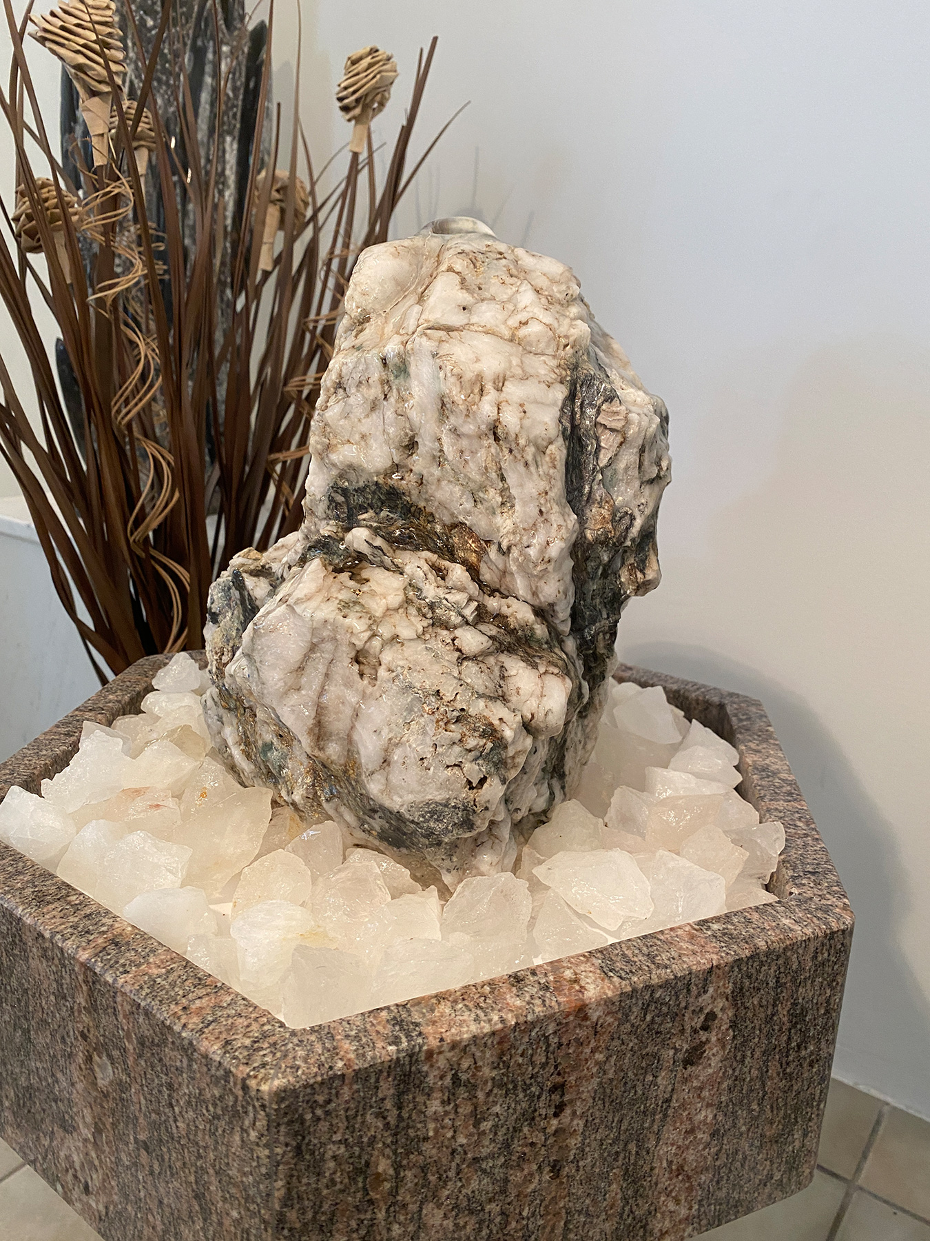 Brunnen Alpenquarz 80cm – Bild 3