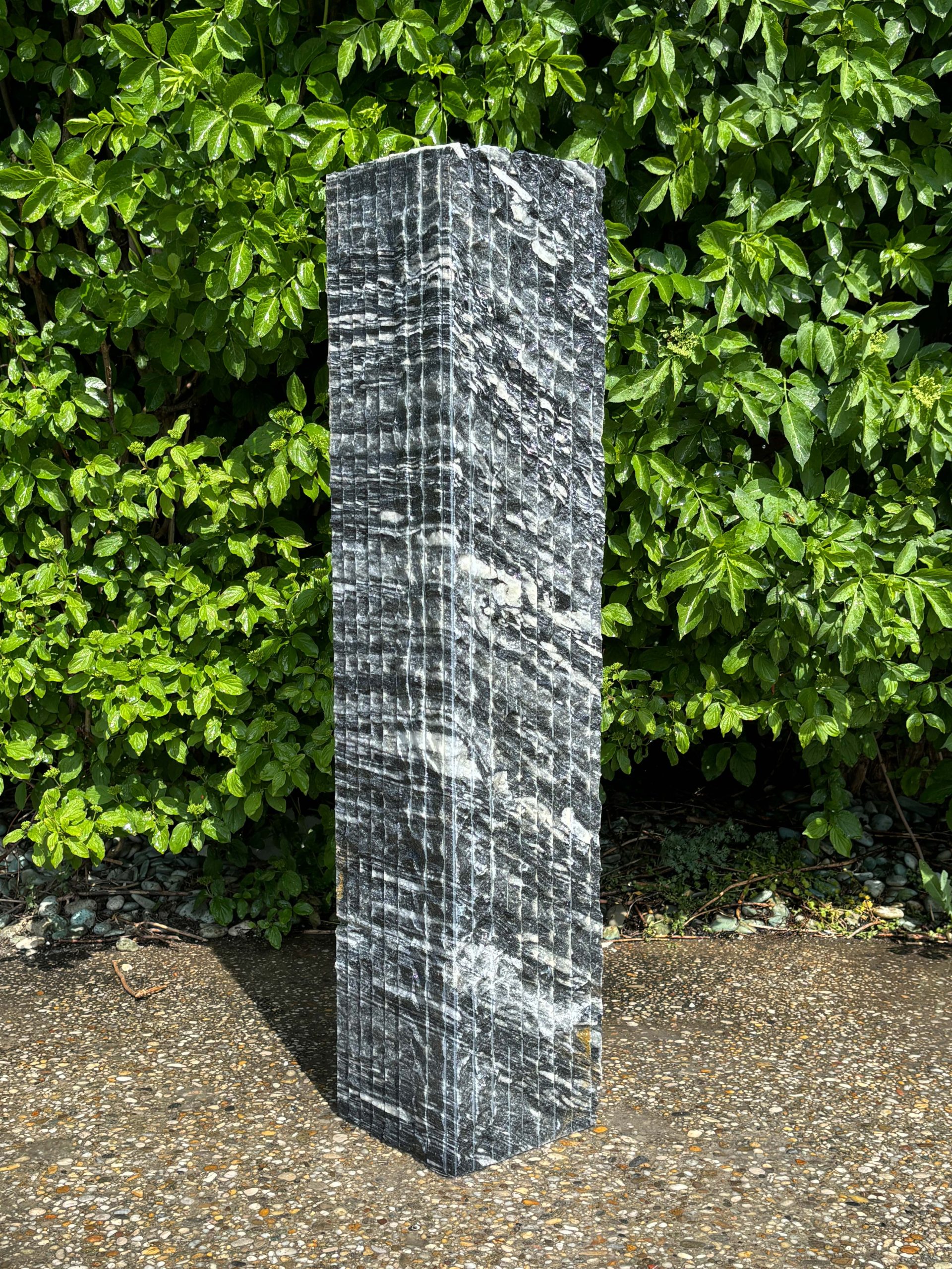 Stele Black&White BWST2402, 105cm