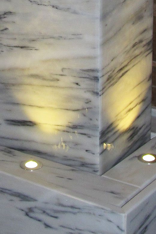 Marmor-Brunnen “White-Coimbra”